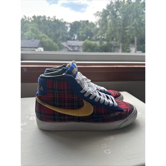Nike Other - Nike Blazer Mid 77 Vintage Coming to America, Size 8 ABSOLUTE CLASSIC BLAZER!!